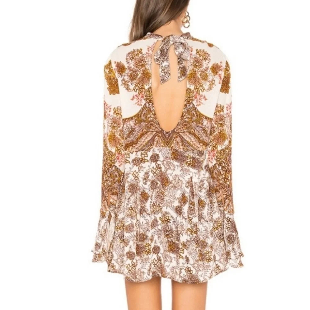 Free People Lady Luck Cut Out Back Bell Sleeve Tunic Top - Picture 2 of 11